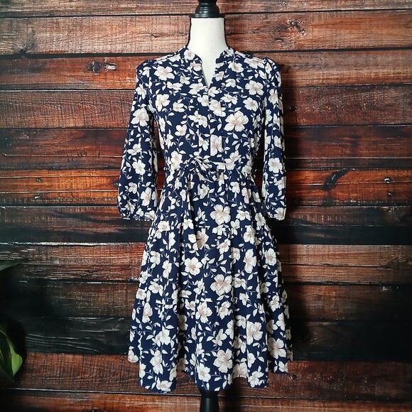 NWT Monteau Dress XS Belted Navy Blue Floral Fit & Flare - Picture 2 of 9